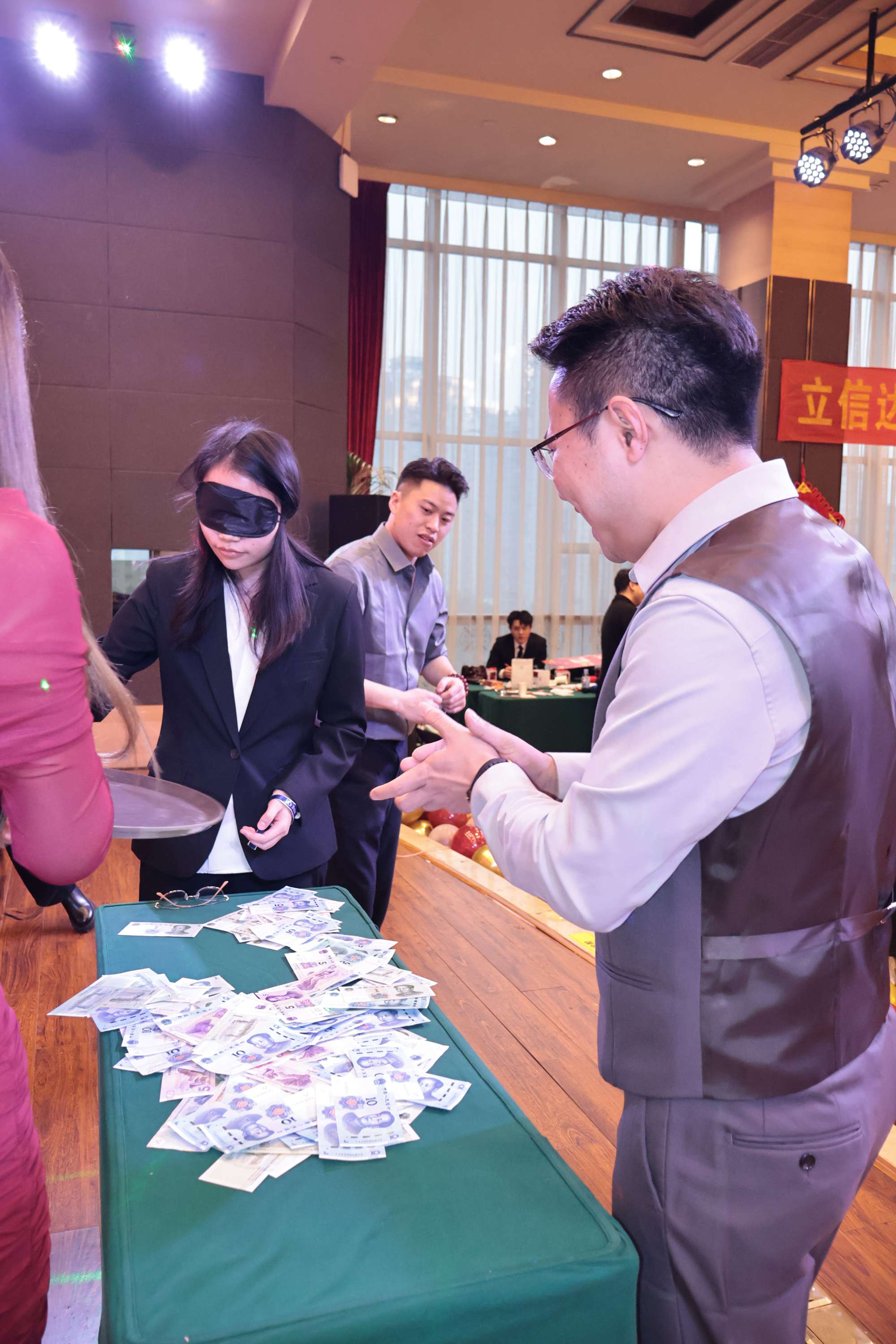 2025年會“風華十載，筑夢未來”